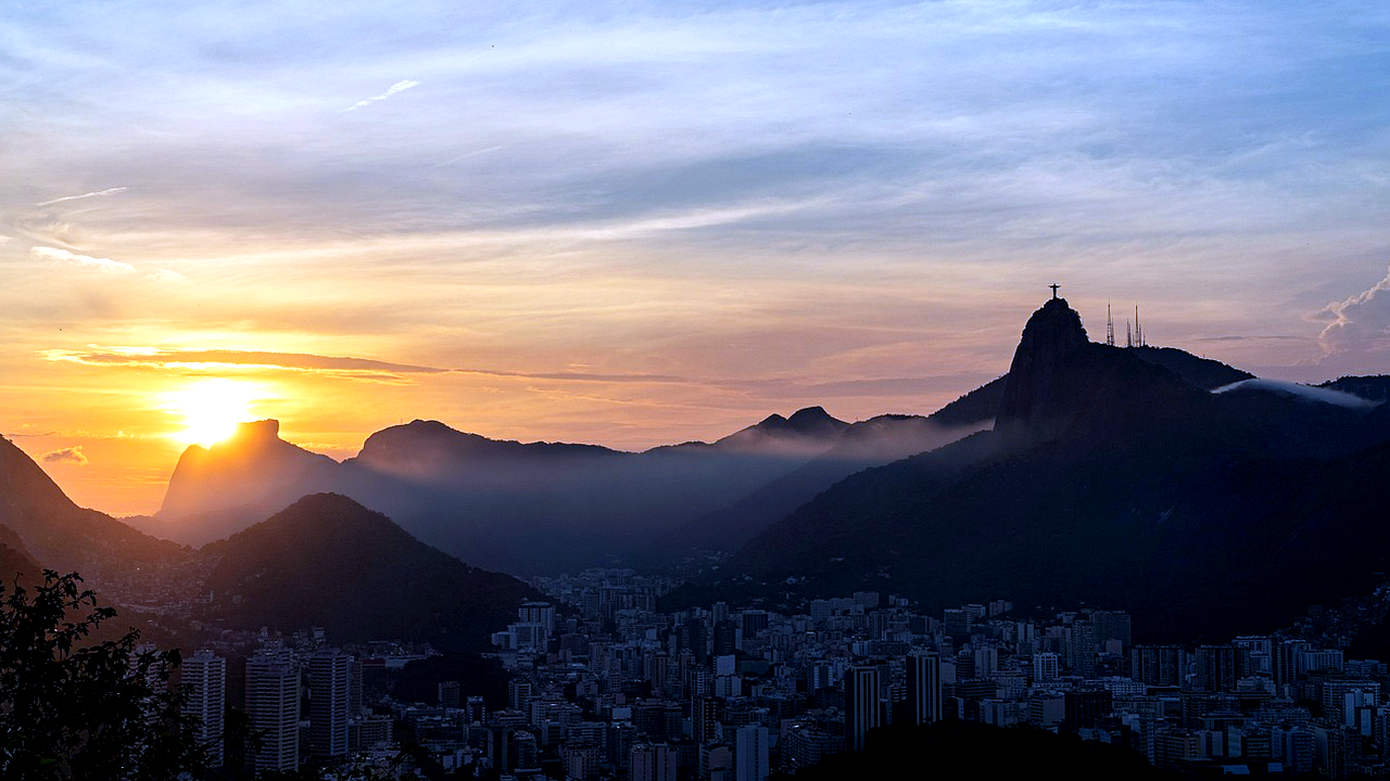 Brazil-inspired illustration for Brazilian Portuguese: Listening Beyond the Textbook